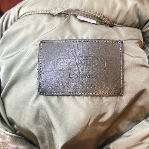 Coach Authentic Women’s Legacy Quilted Jacket Leather Juniper Size Small - Picture 6 of 8